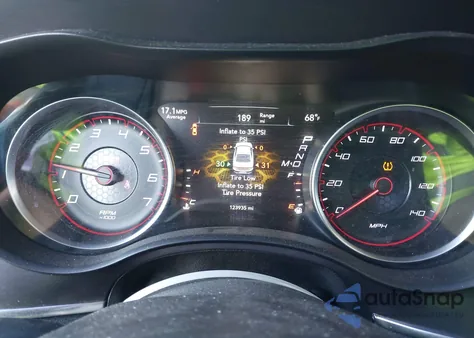 2015 Dodge Charger Se z USA, uszkodzony, nr VIN 2C3CDXBG8FH737816